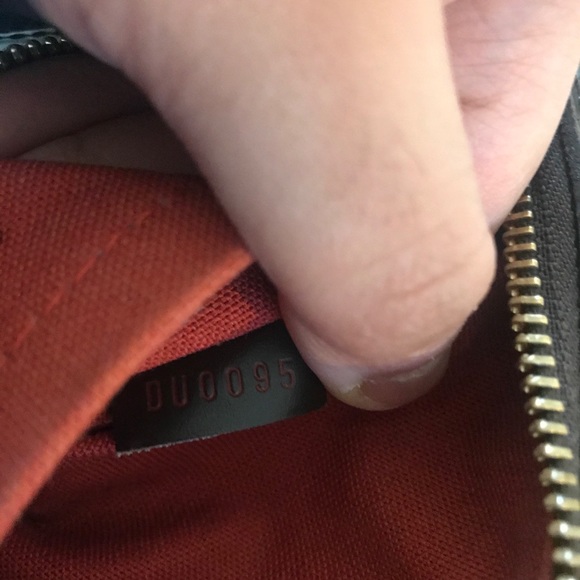 Louis Vuitton Ilovo PM - Picture 7 of 9